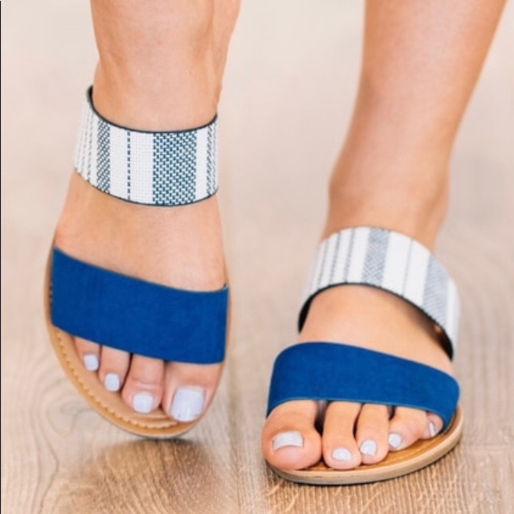 NIB Blue Patterned Slides